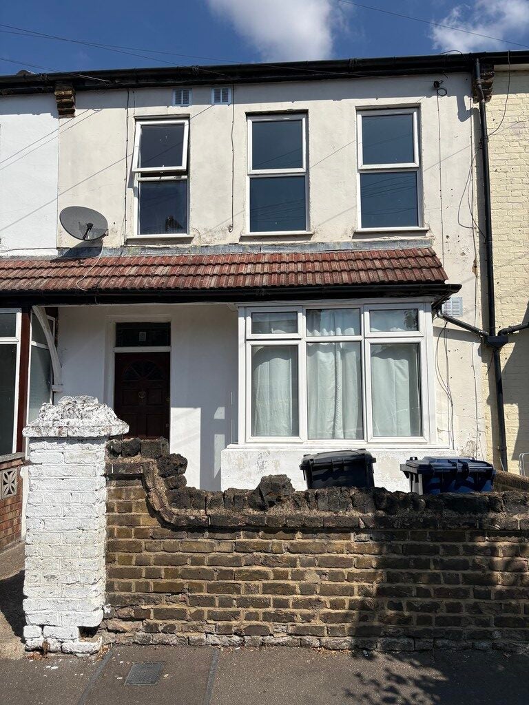 House Windsor Road in Greater London
