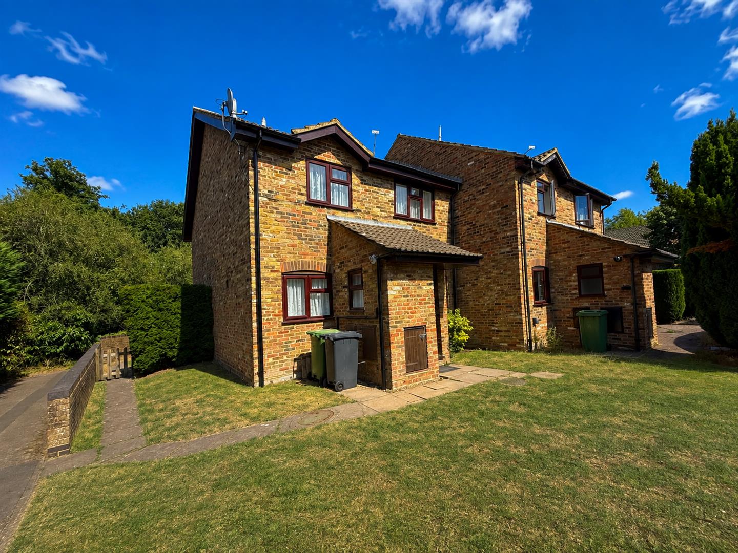 House Albert Road in Surrey Heath