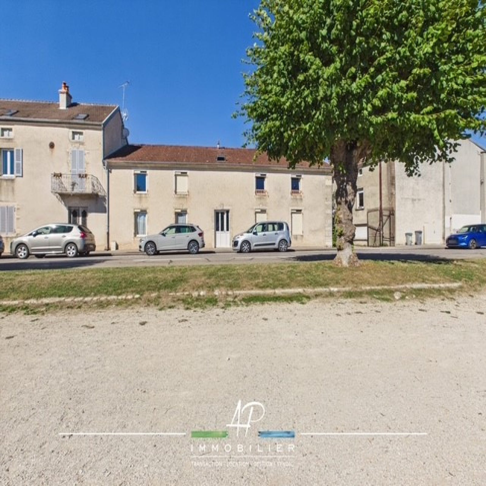 Appartement Quai Villeneuve à Arc-lès-Gray