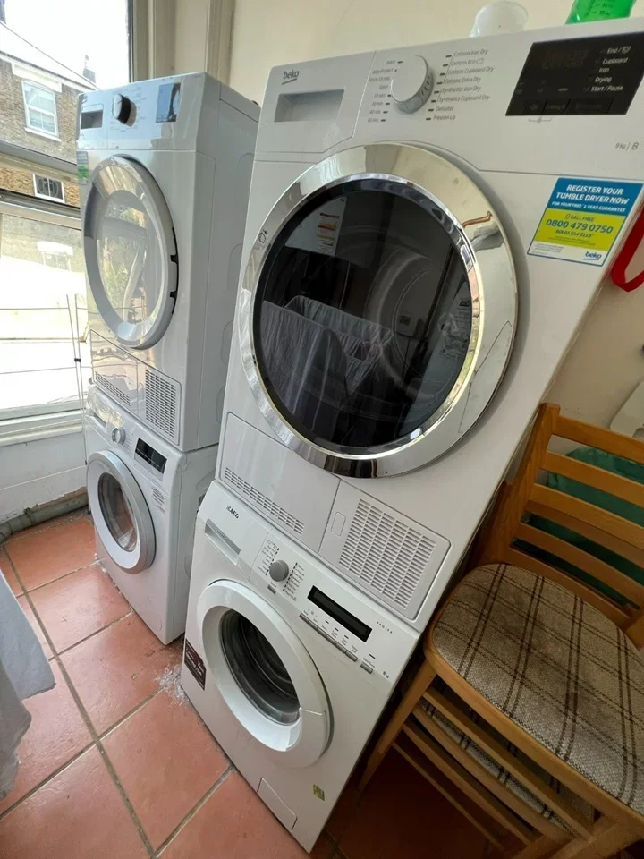 Room Crayford Road in Greater London