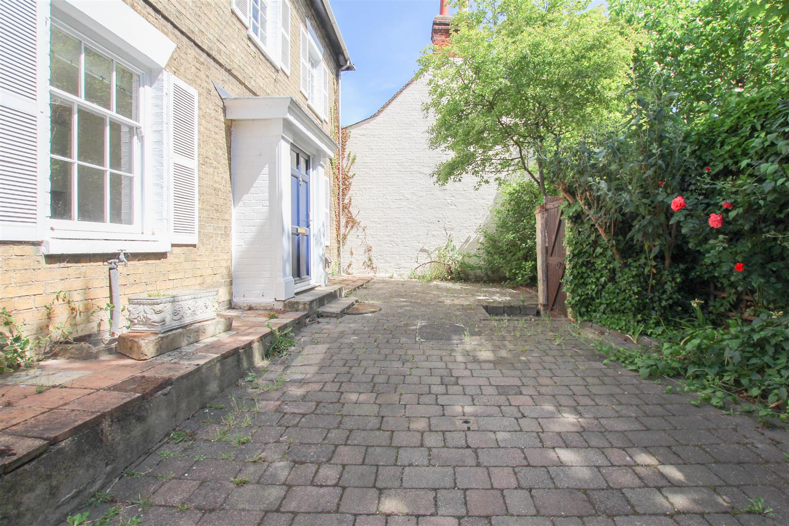 House High Street in Uttlesford