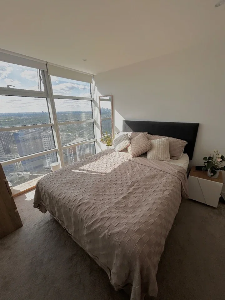 Room Winston Way in Greater London