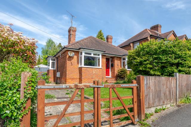House Philip Road in High Wycombe Community Board