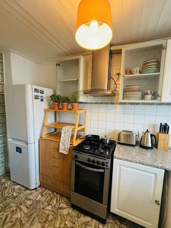 Room Haberdasher Street in Greater London