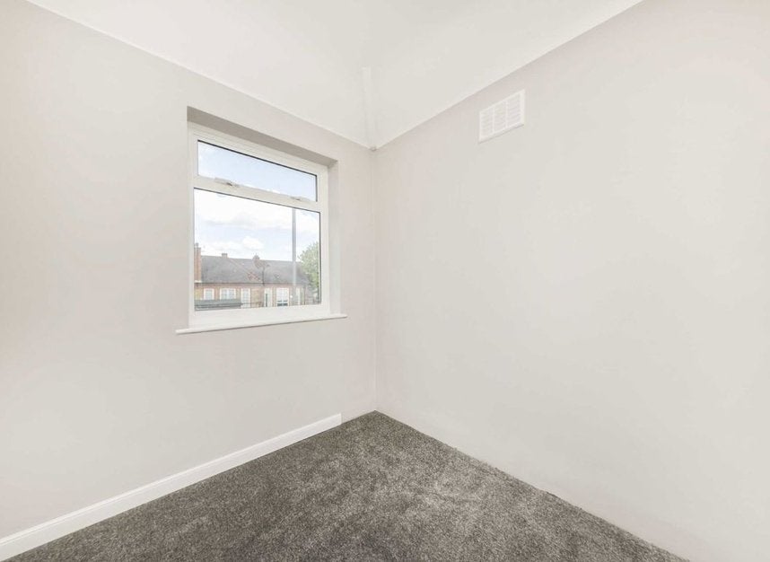 House Broadwater Road in Greater London
