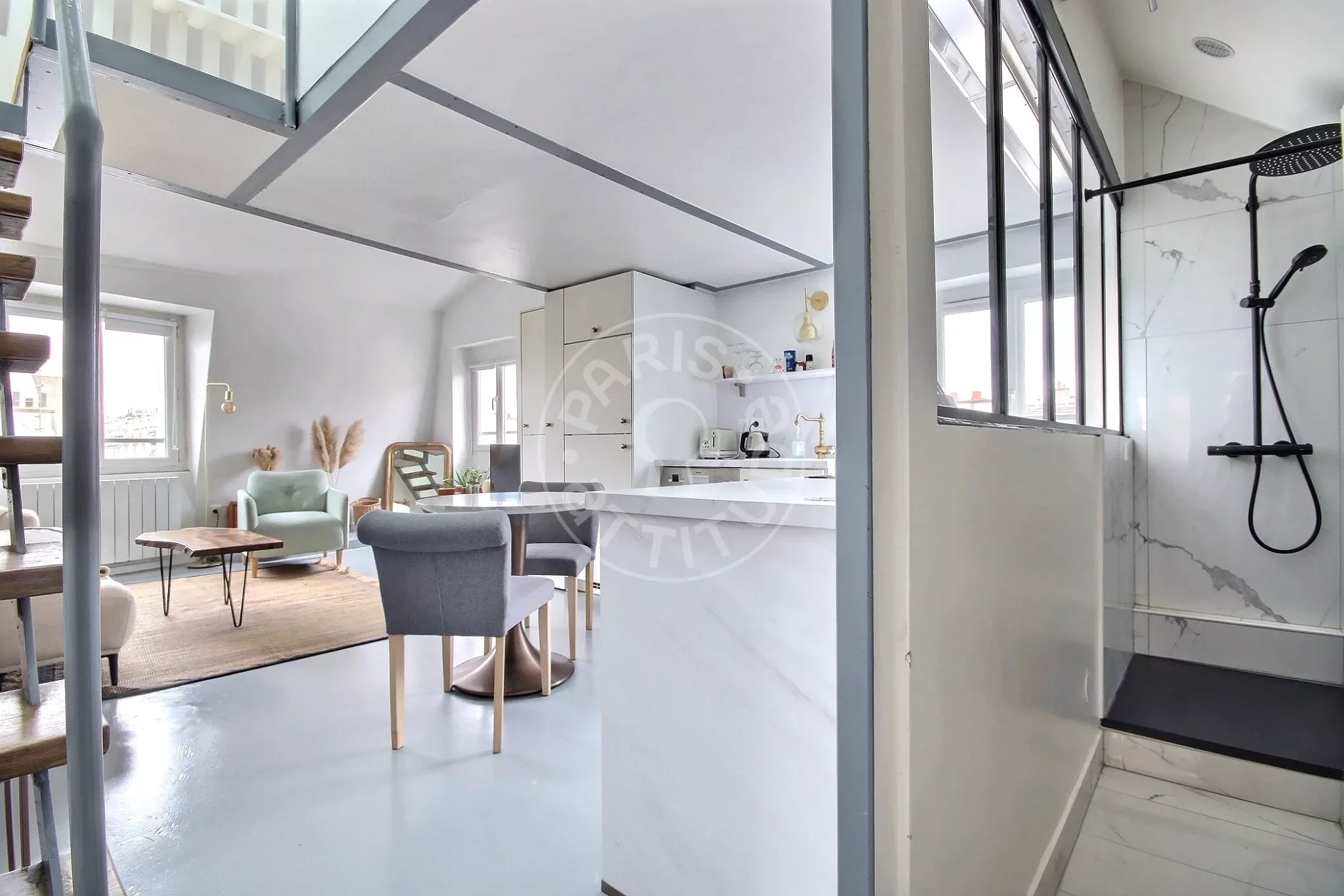 Appartement Rue de Poitou à Paris