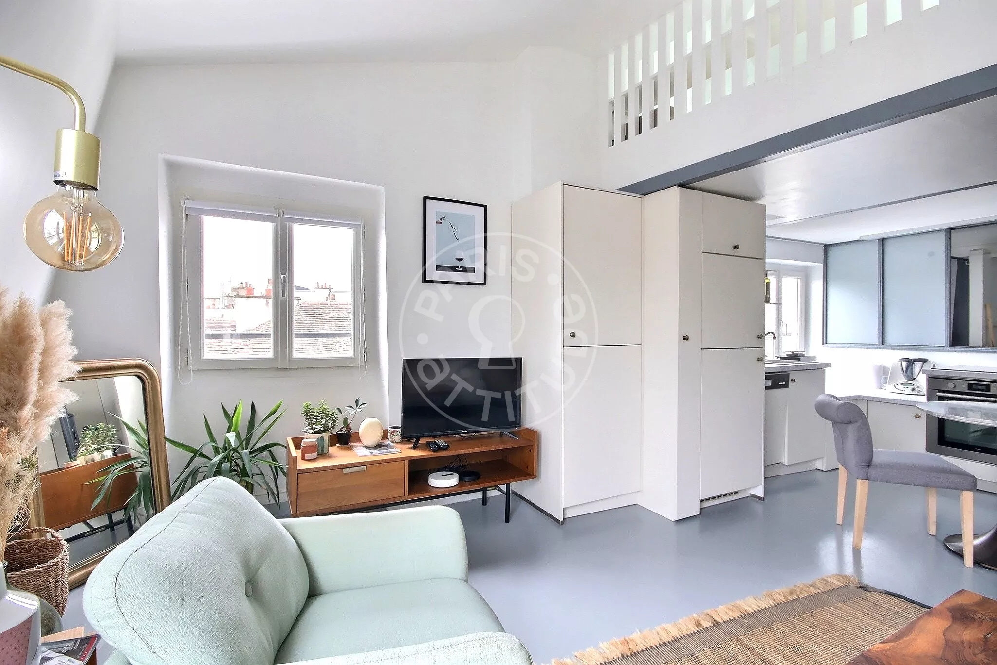 Flat Rue de Poitou in Paris