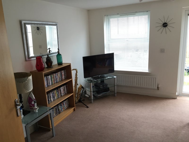 Room Barter Close in Bristol