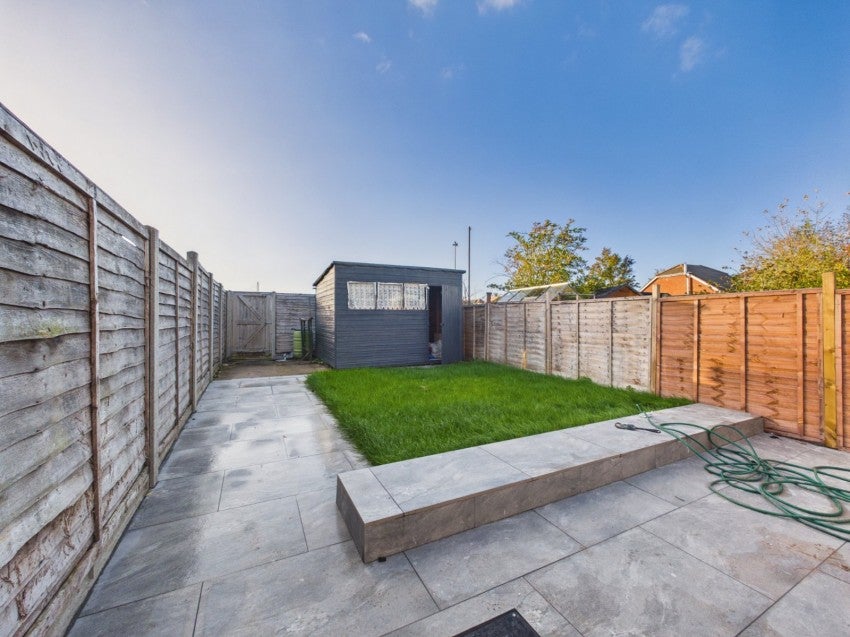 House Willow Wood Close in Burnham