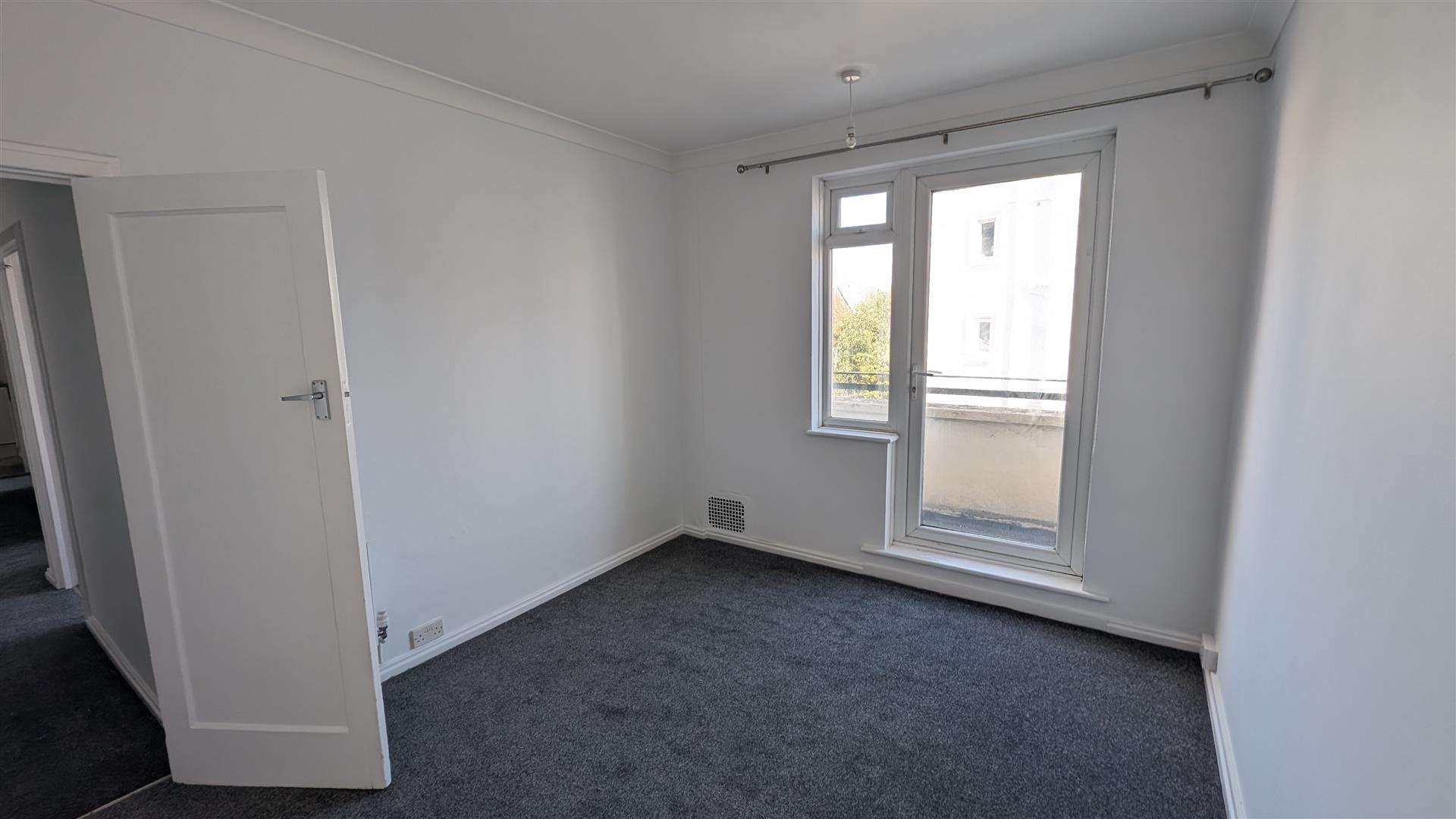 Flat Clarendon Road in Portsmouth