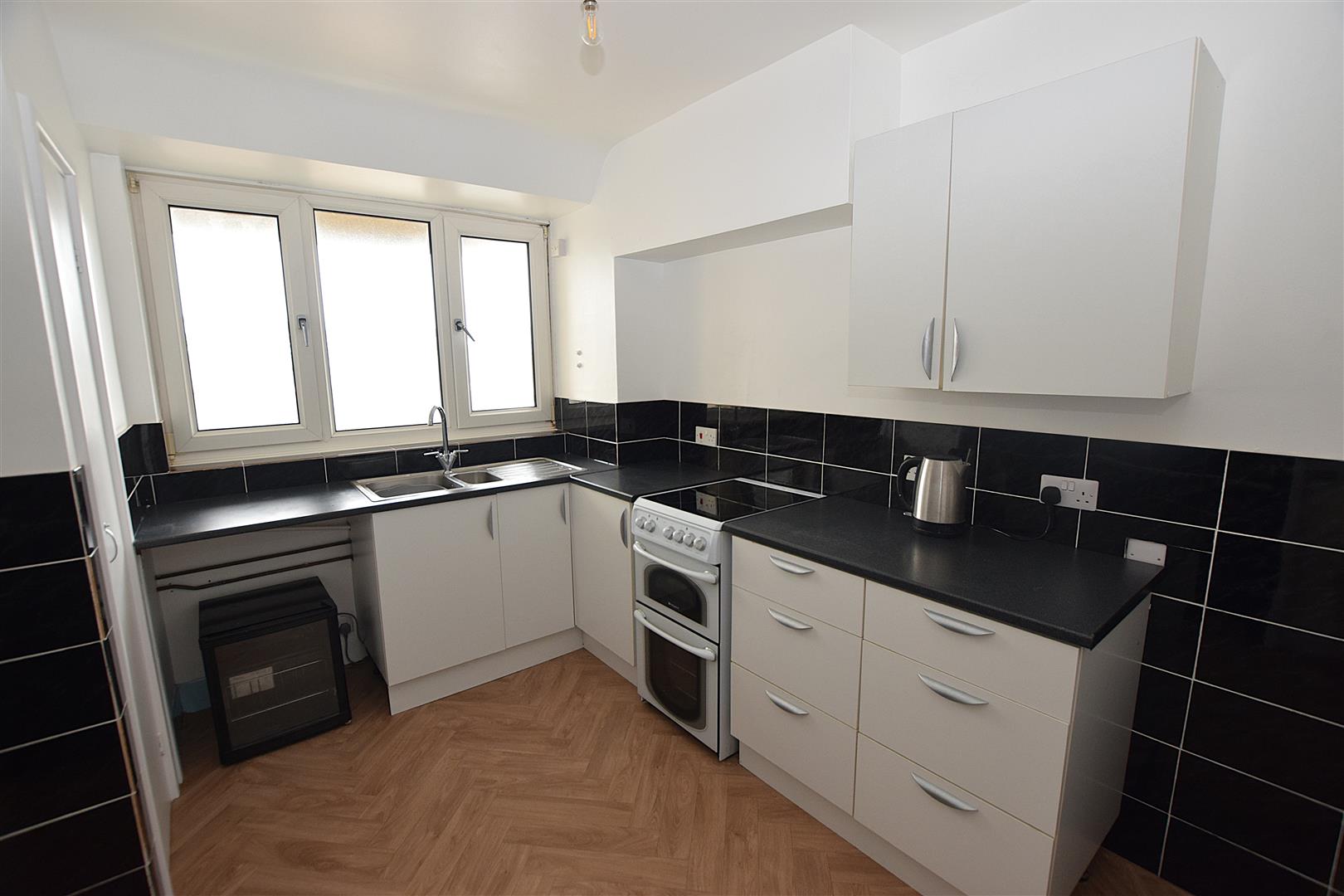 Flat Robertson Terrace in St Leonards