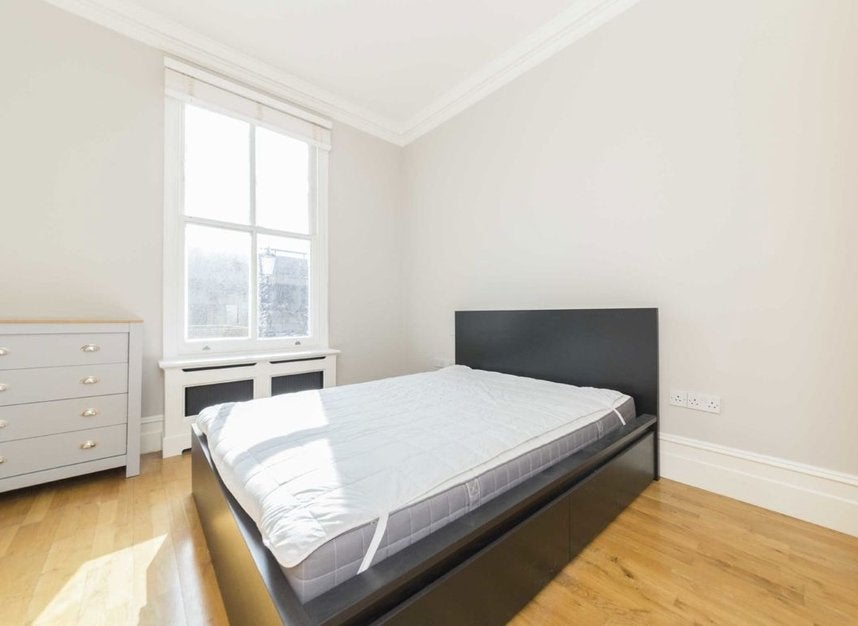 Flat Cambridge Gardens in Greater London