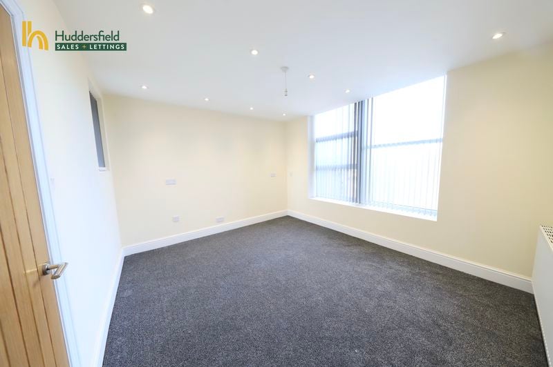 Flat Trinity Street in Kirklees