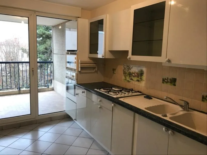 Flat Rue Charles Germain in Villefranche-sur-Saône