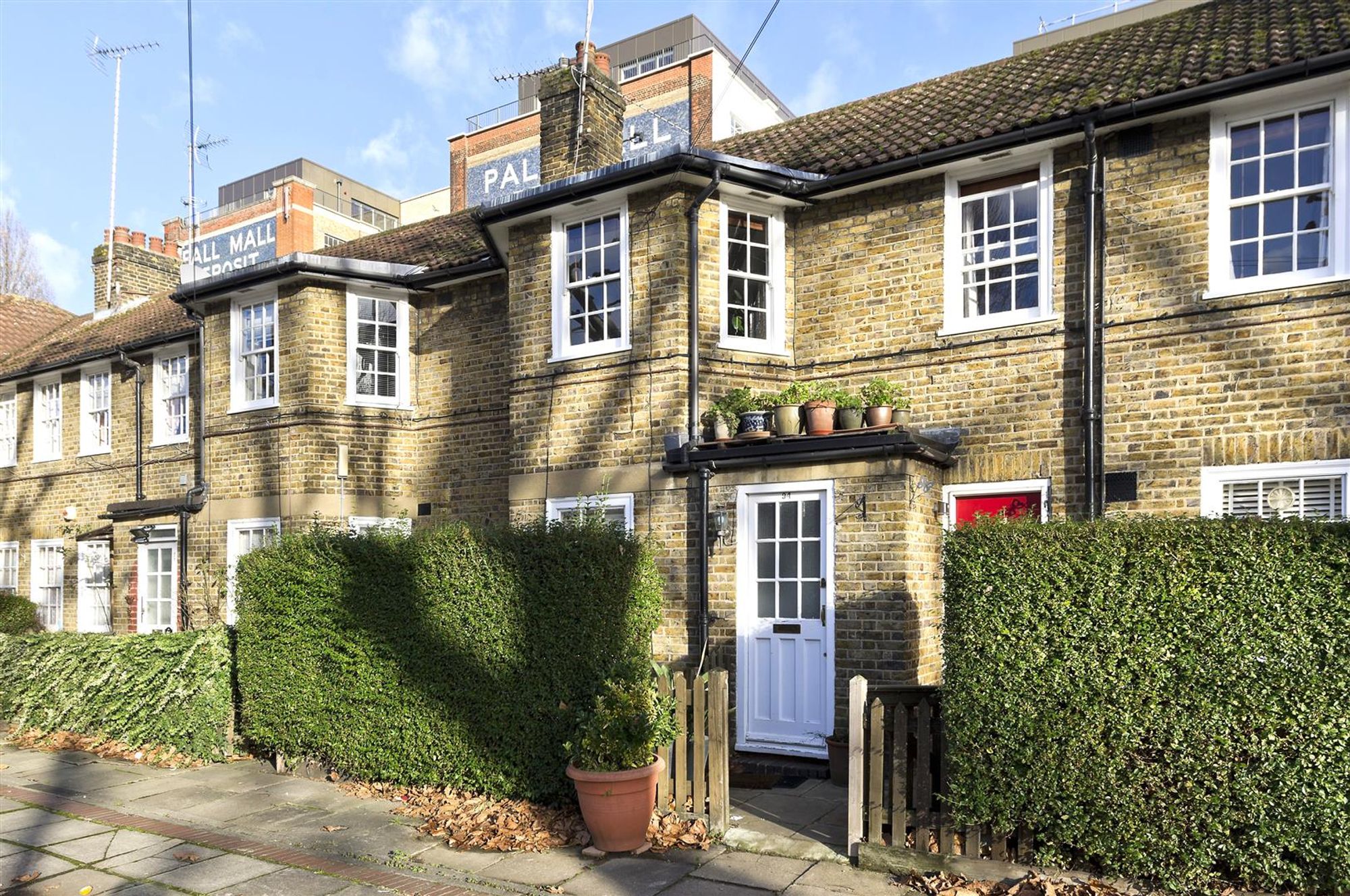 Flat Fellows Road in Greater London