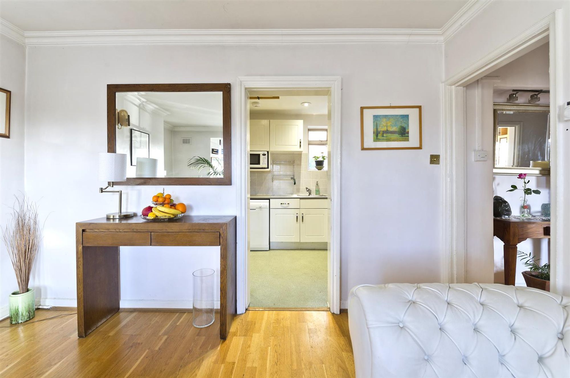 Flat Fellows Road in Greater London