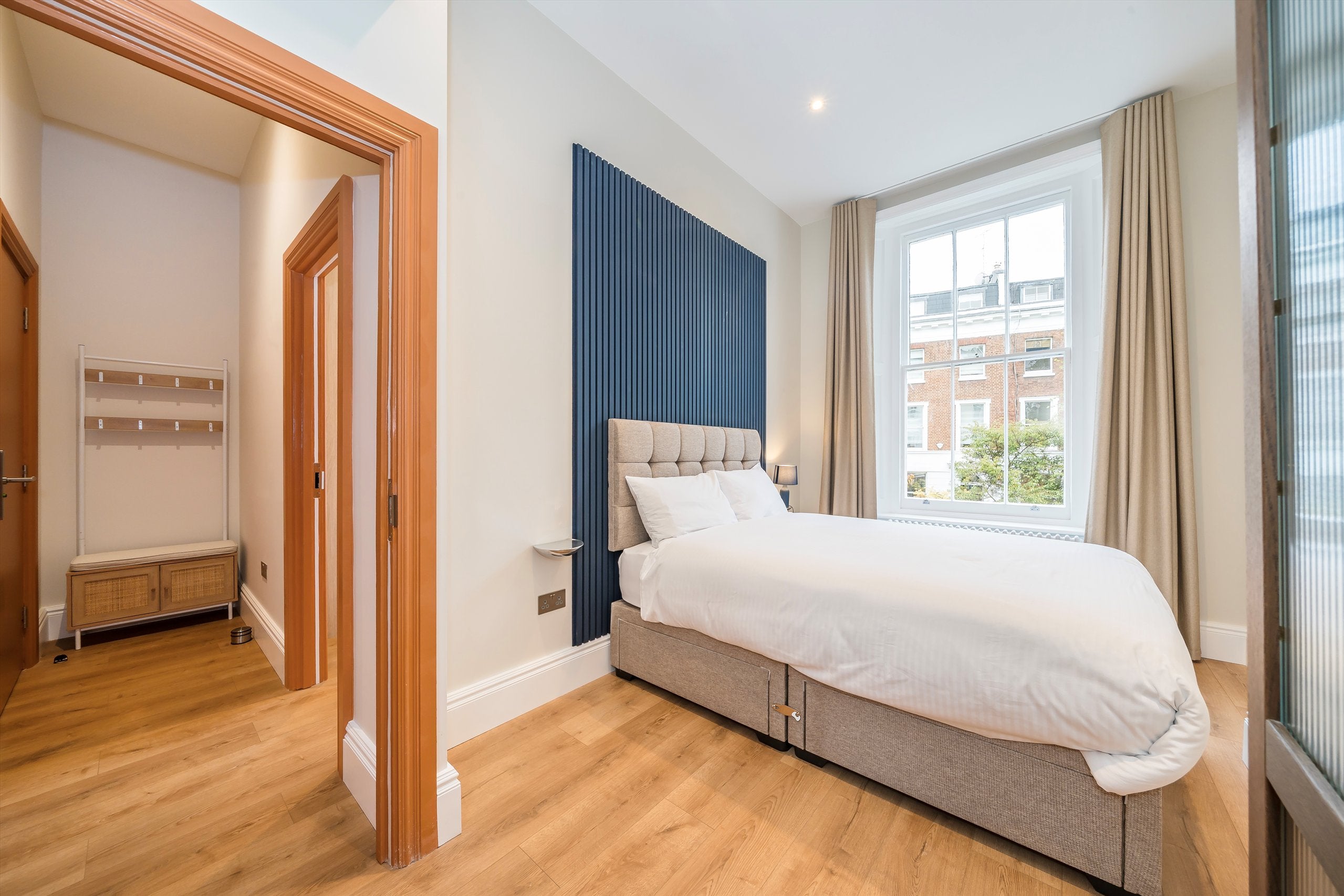 Flat Old Brompton Road in Greater London