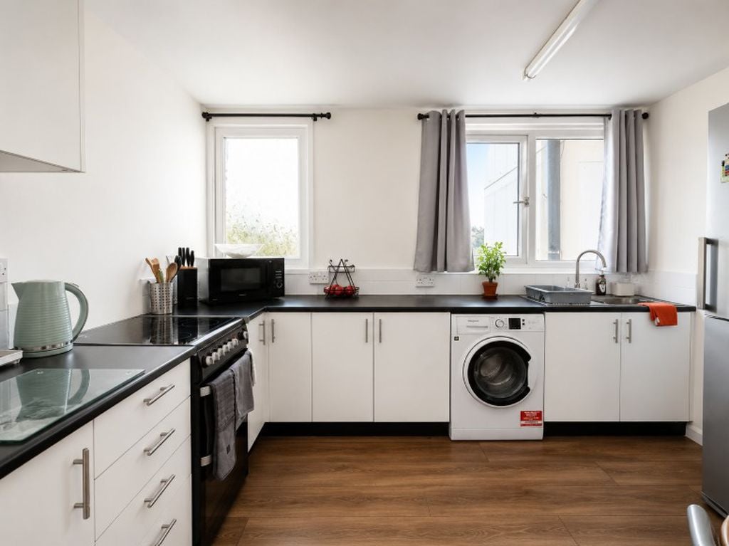 Flat Samson Close in Gosport