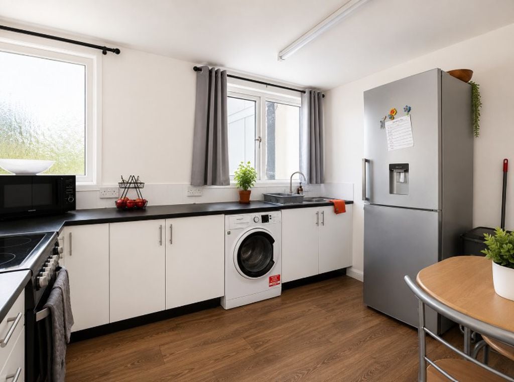Flat Samson Close in Gosport