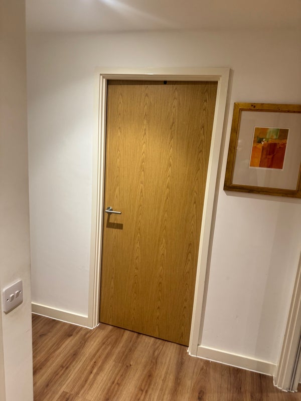 Room Elmira Way in Salford
