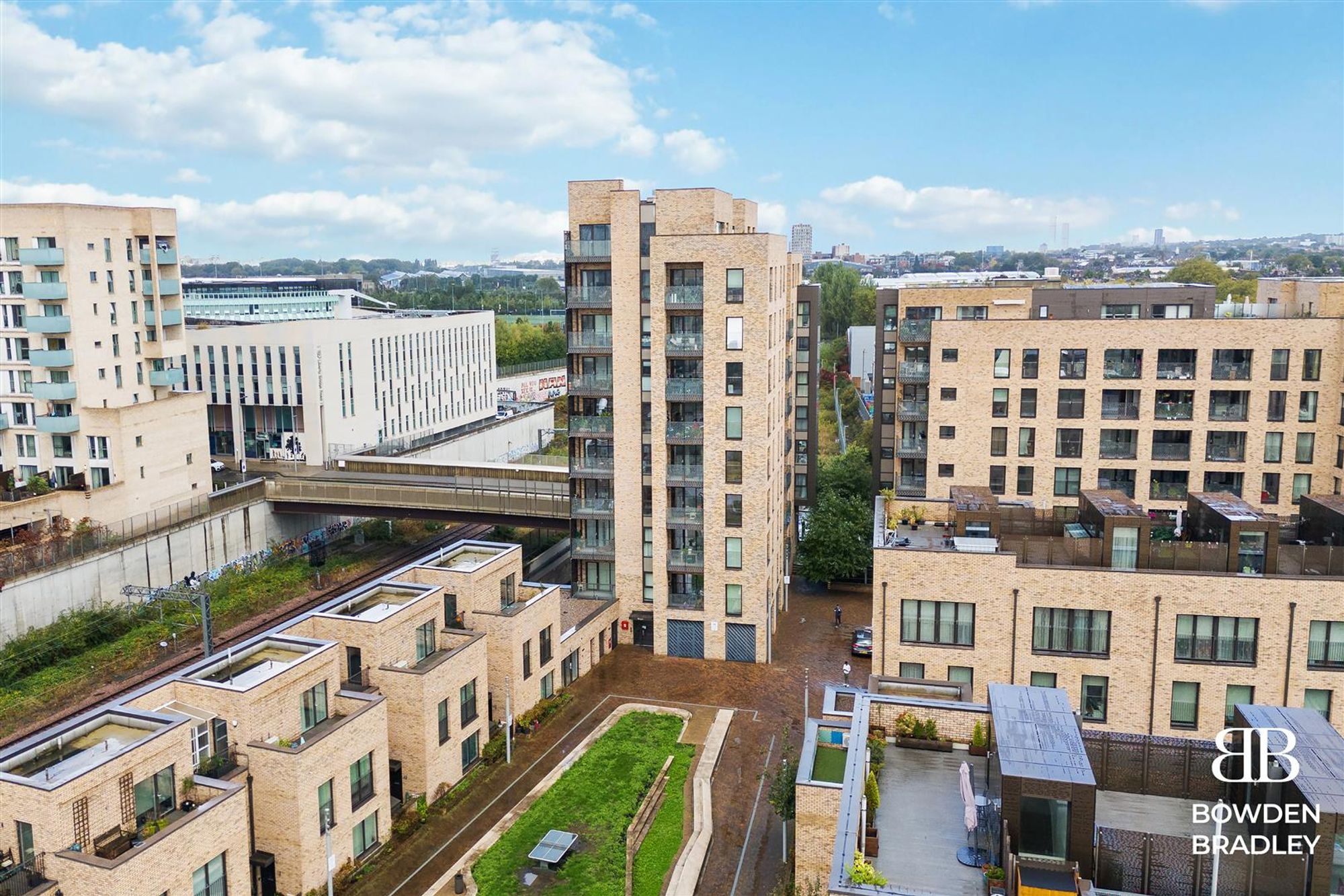 Flat Prospect Row in Greater London