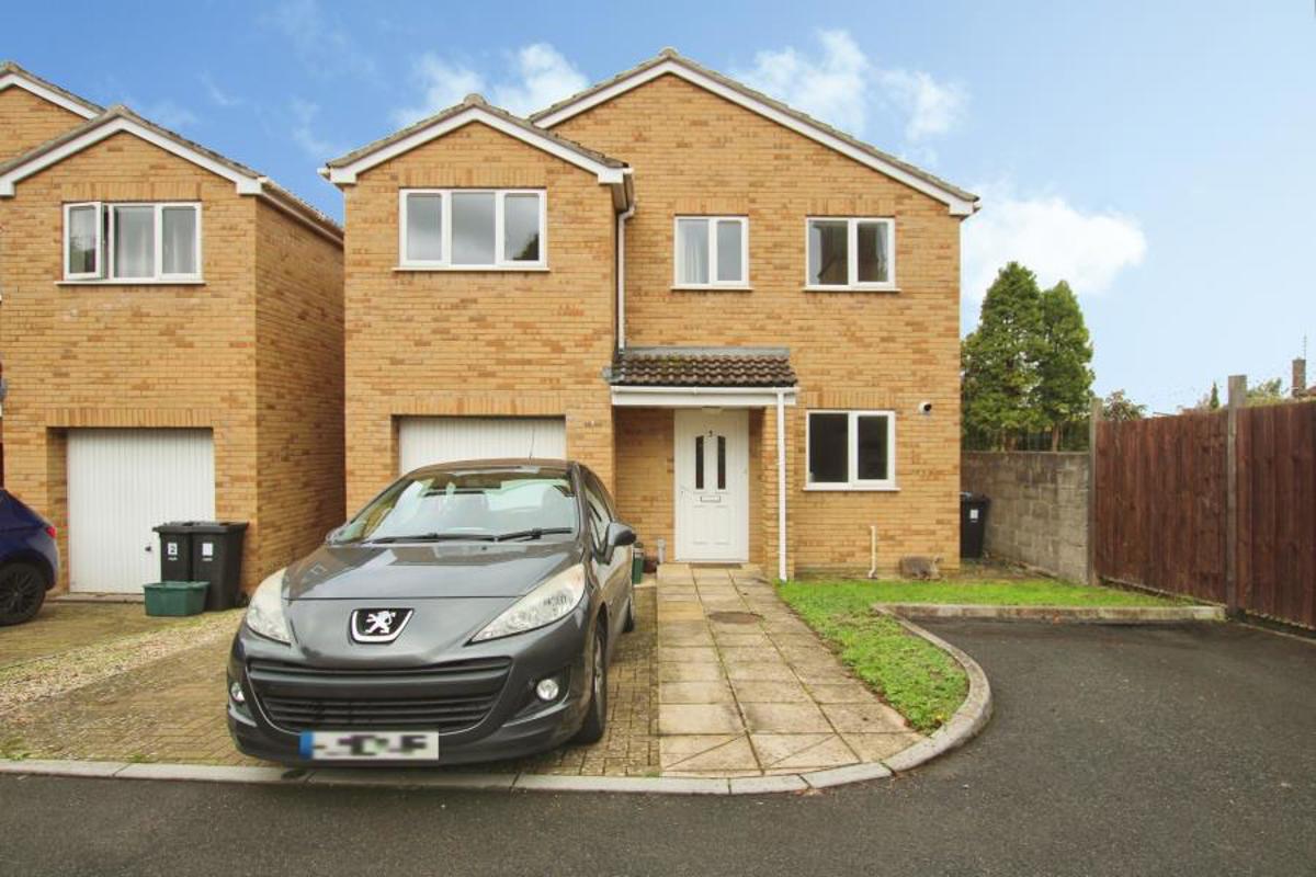 House Saint Teresas Drive in Chippenham