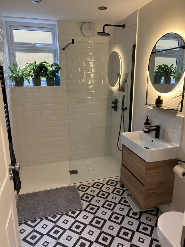 Flat Waldron Road in Greater London