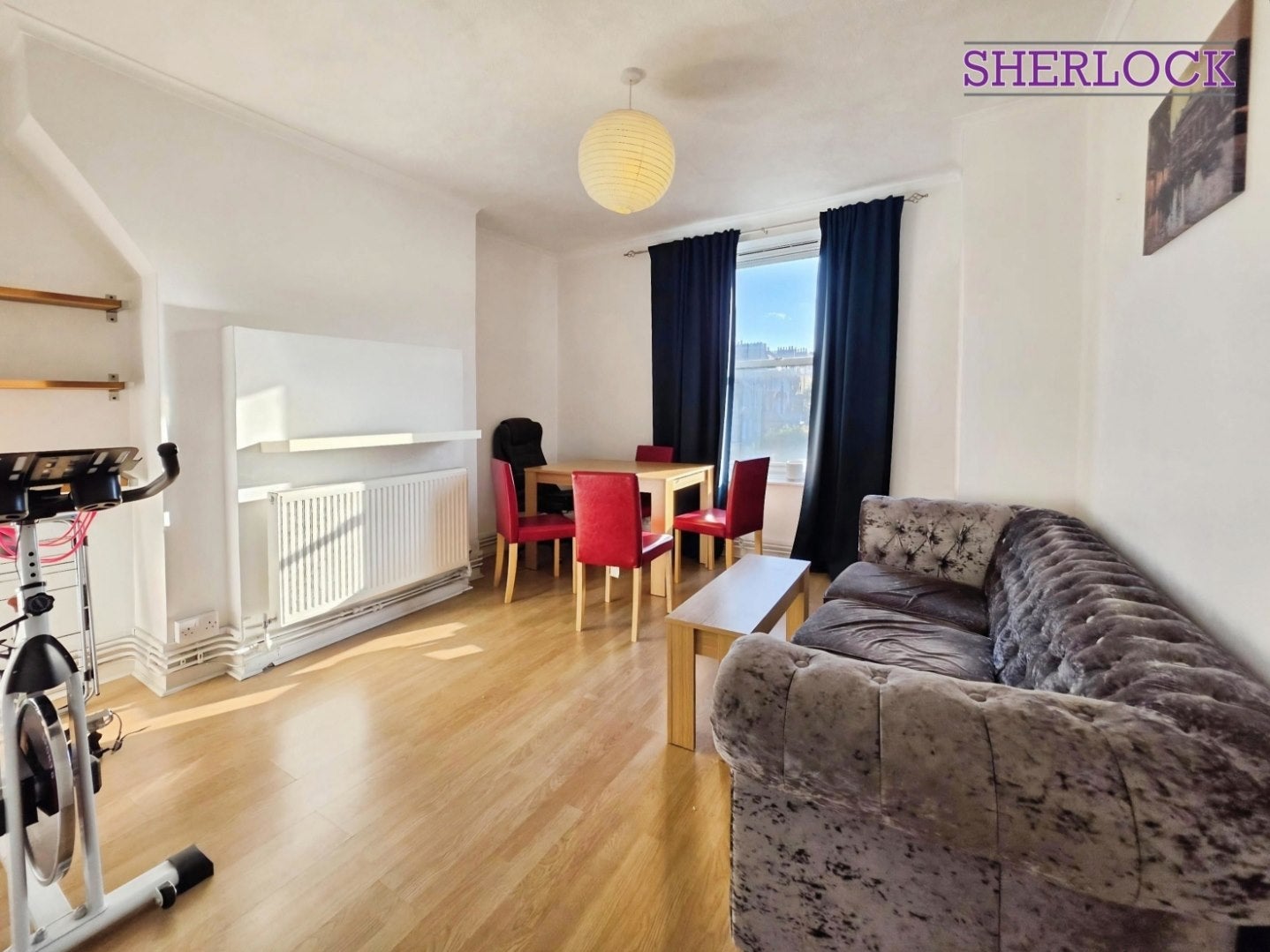 Flat Hercules Road in Greater London