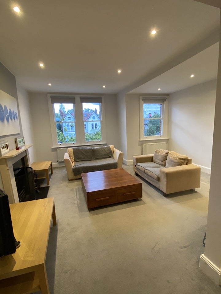 Flat Baldry Gardens in Greater London