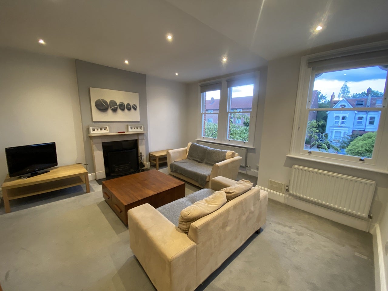Flat Baldry Gardens in Greater London