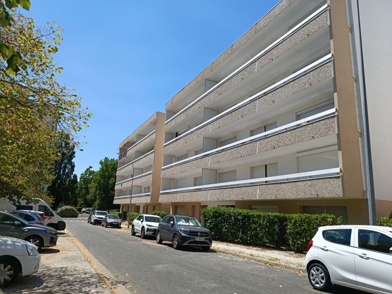 Appartement Rue des Treilles à Libourne