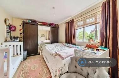 House Murray Square in Greater London