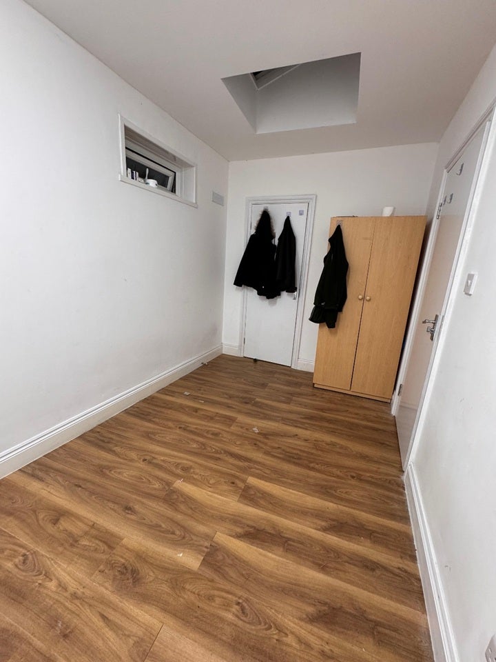House Vicarage Lane in Greater London