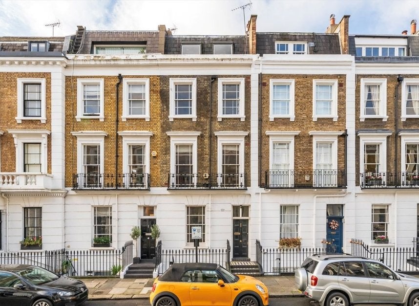 House Cambridge Street in City of Westminster