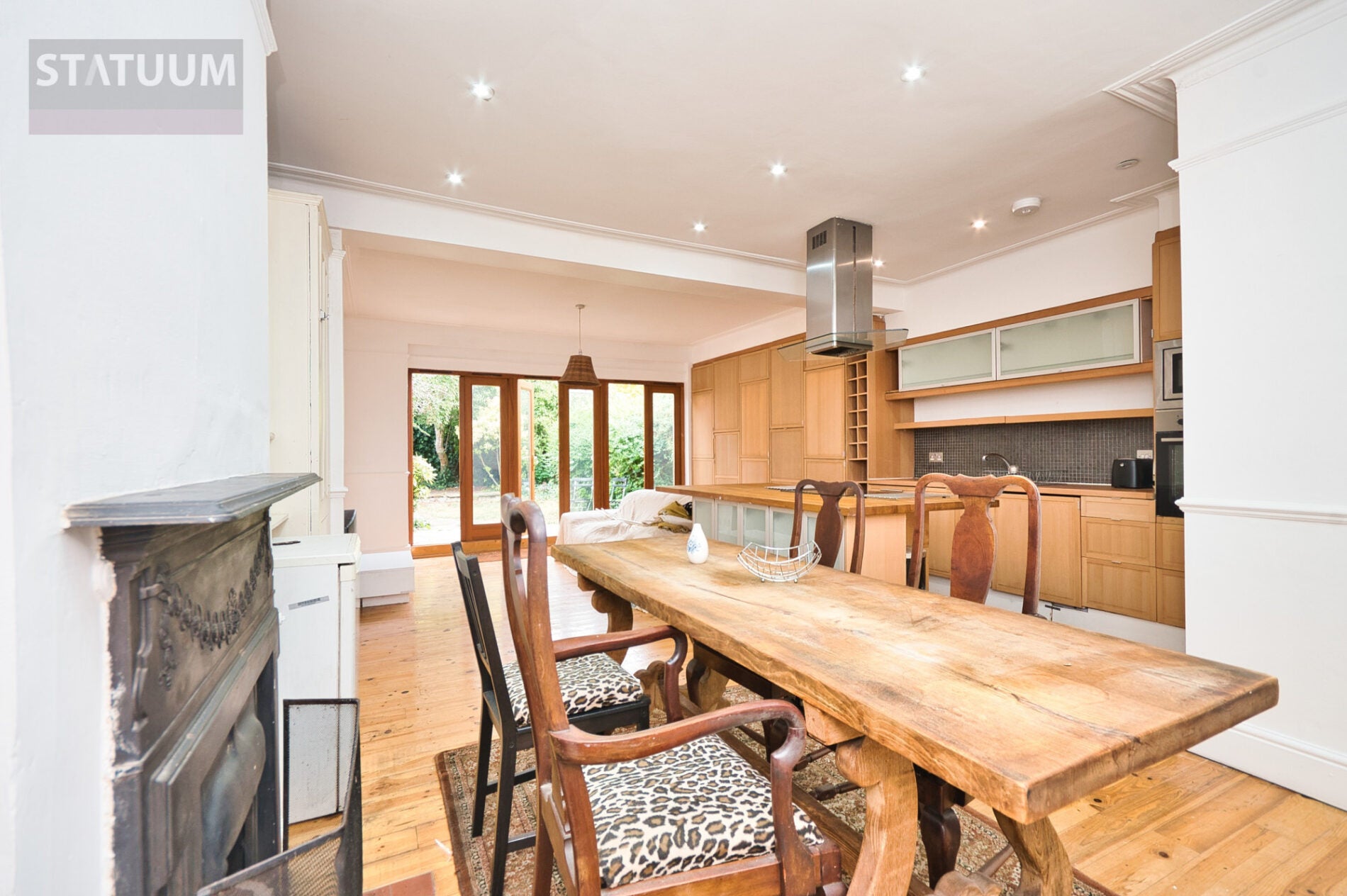 House Biddestone Road in Greater London