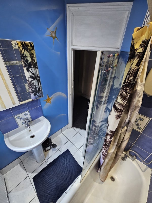 Room St. Margaret's Avenue in Greater London