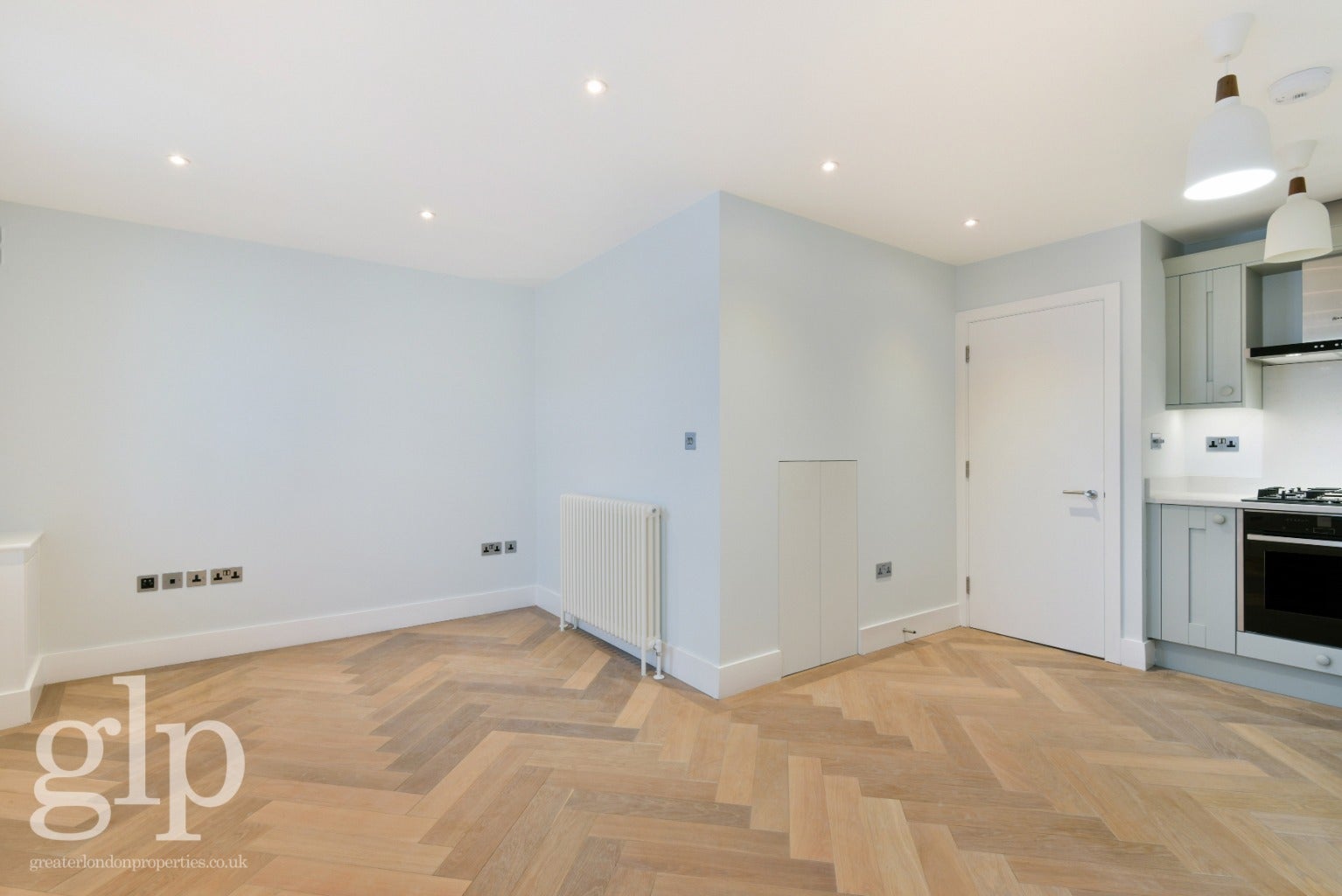 Flat Brewer Street in City of Westminster