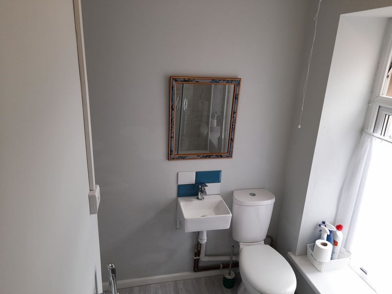 Room King Street in Pontypridd