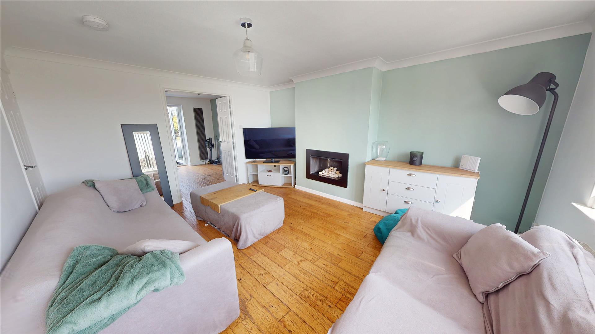 House Stephen Close in Calderdale