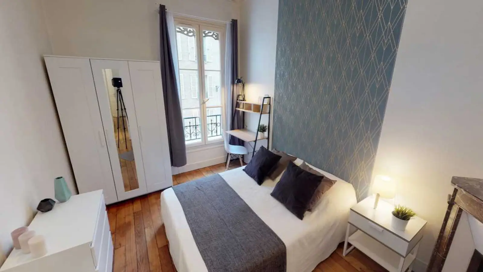 Room Rue Dorian in Paris