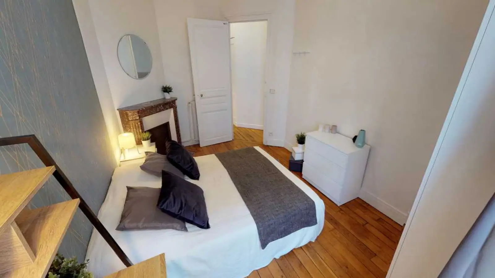 Room Rue Dorian in Paris