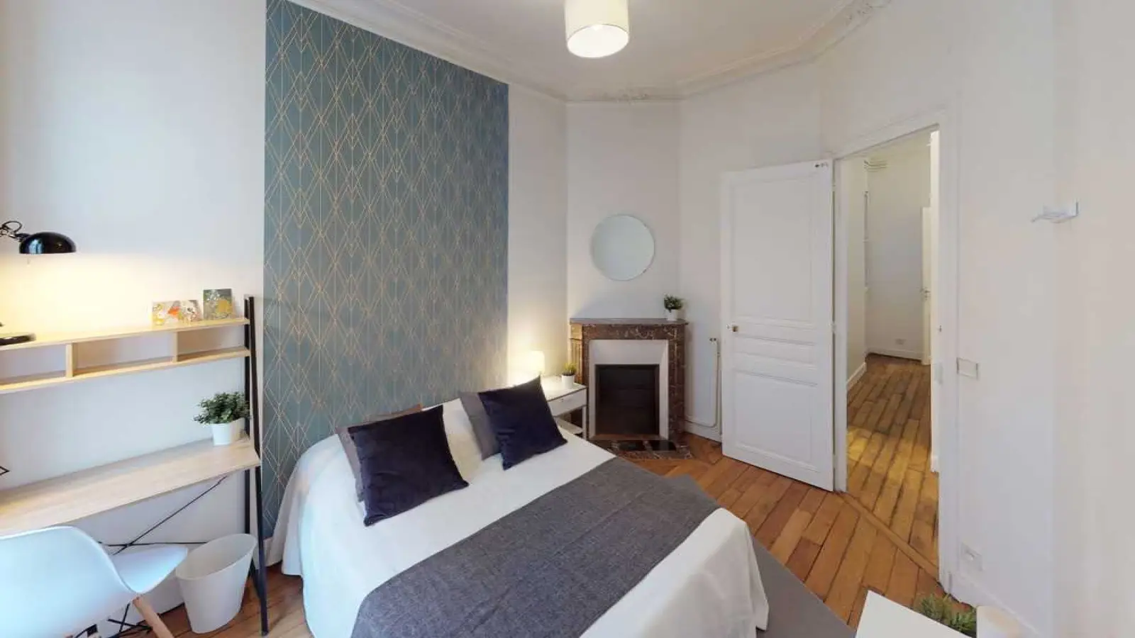 Room Rue Dorian in Paris