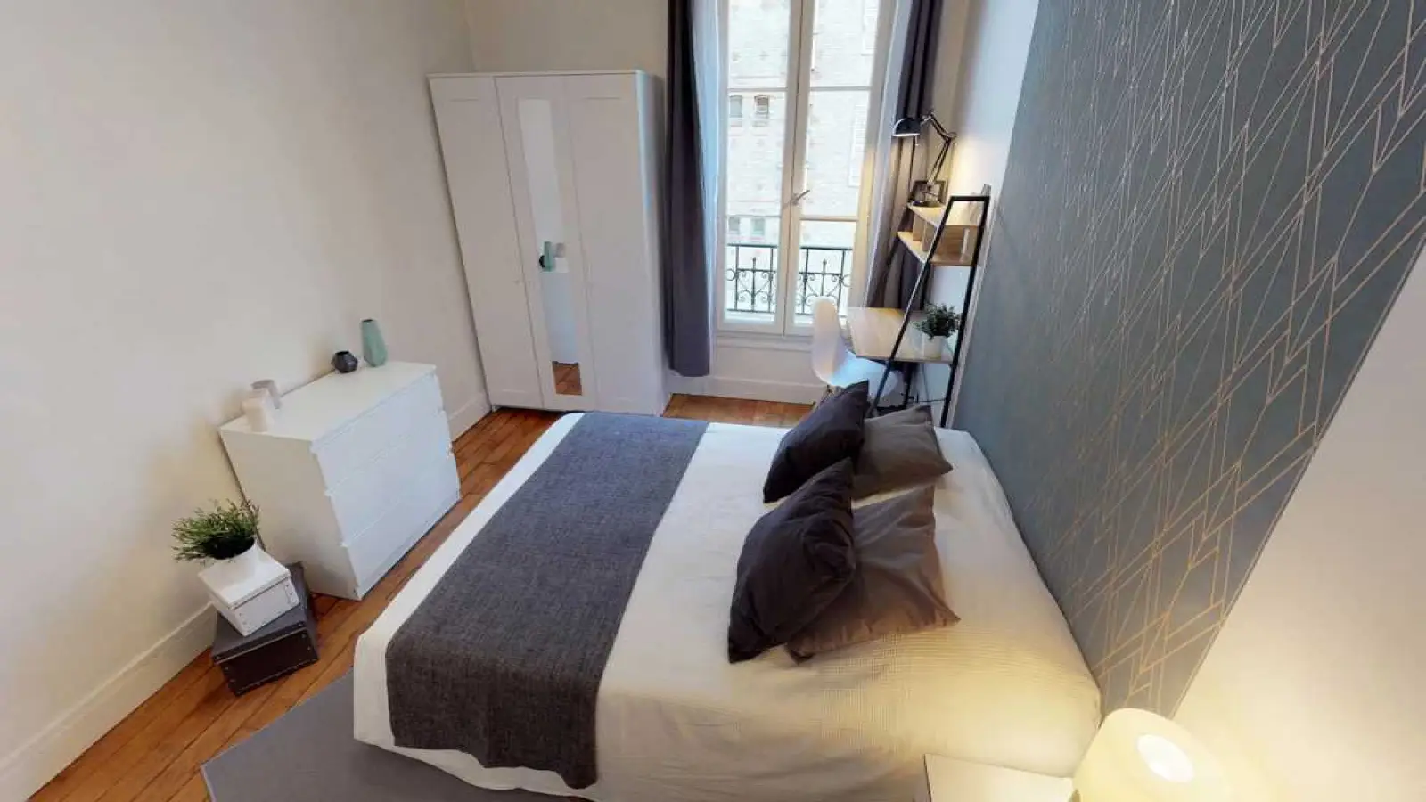 Room Rue Dorian in Paris