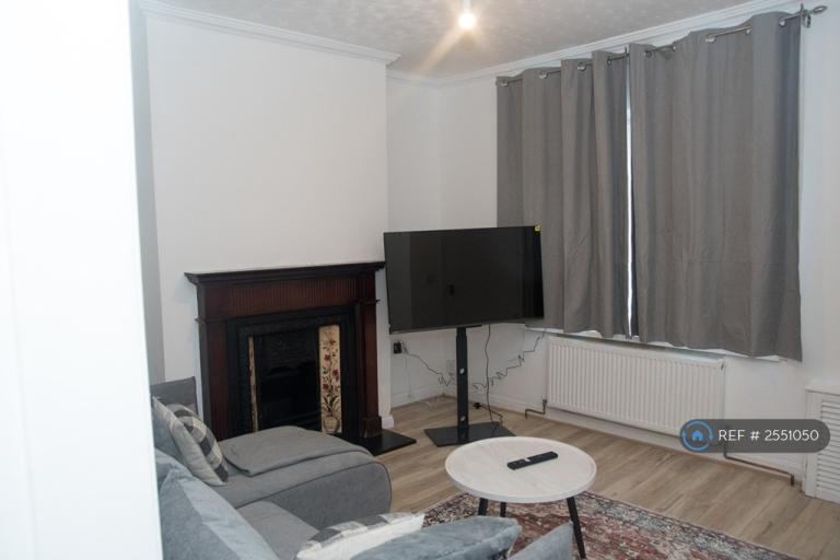 Flat Rutland Street in Failsworth
