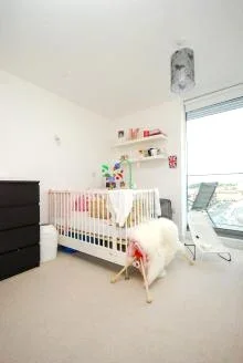 Flat Copperfield Road in Greater London
