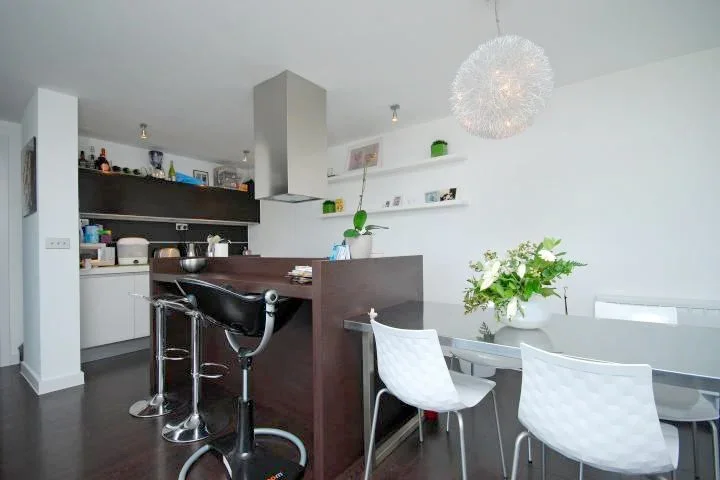 Flat Copperfield Road in Greater London