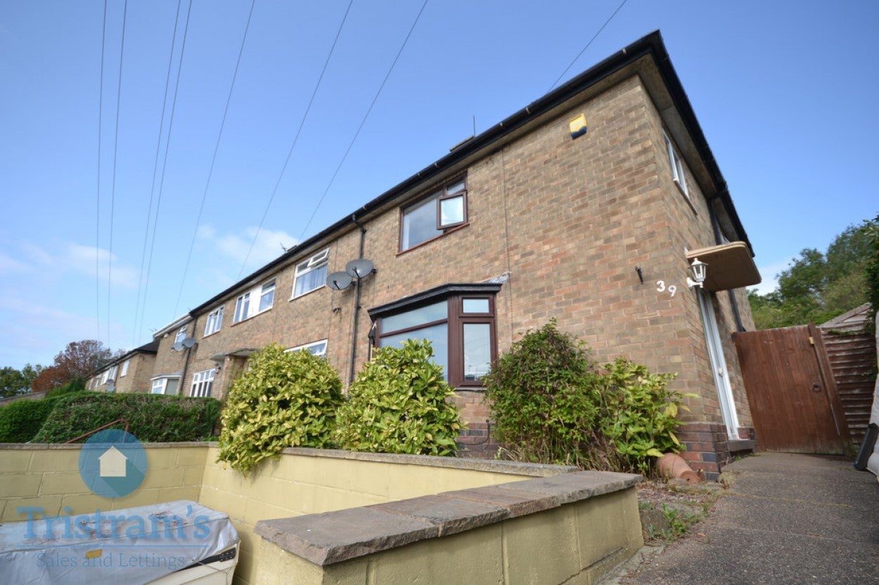 House Dartmoor Close in Nottingham