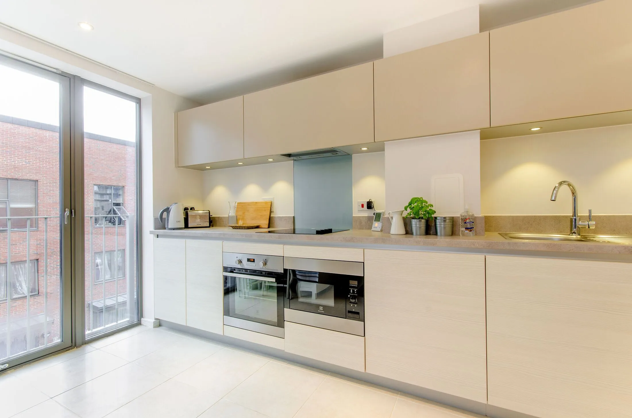 Flat Hastings Road in Greater London