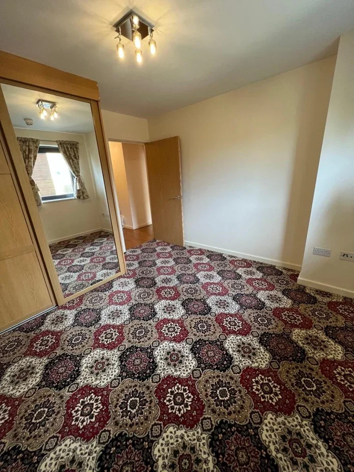 Flat St Albans Road in Watford