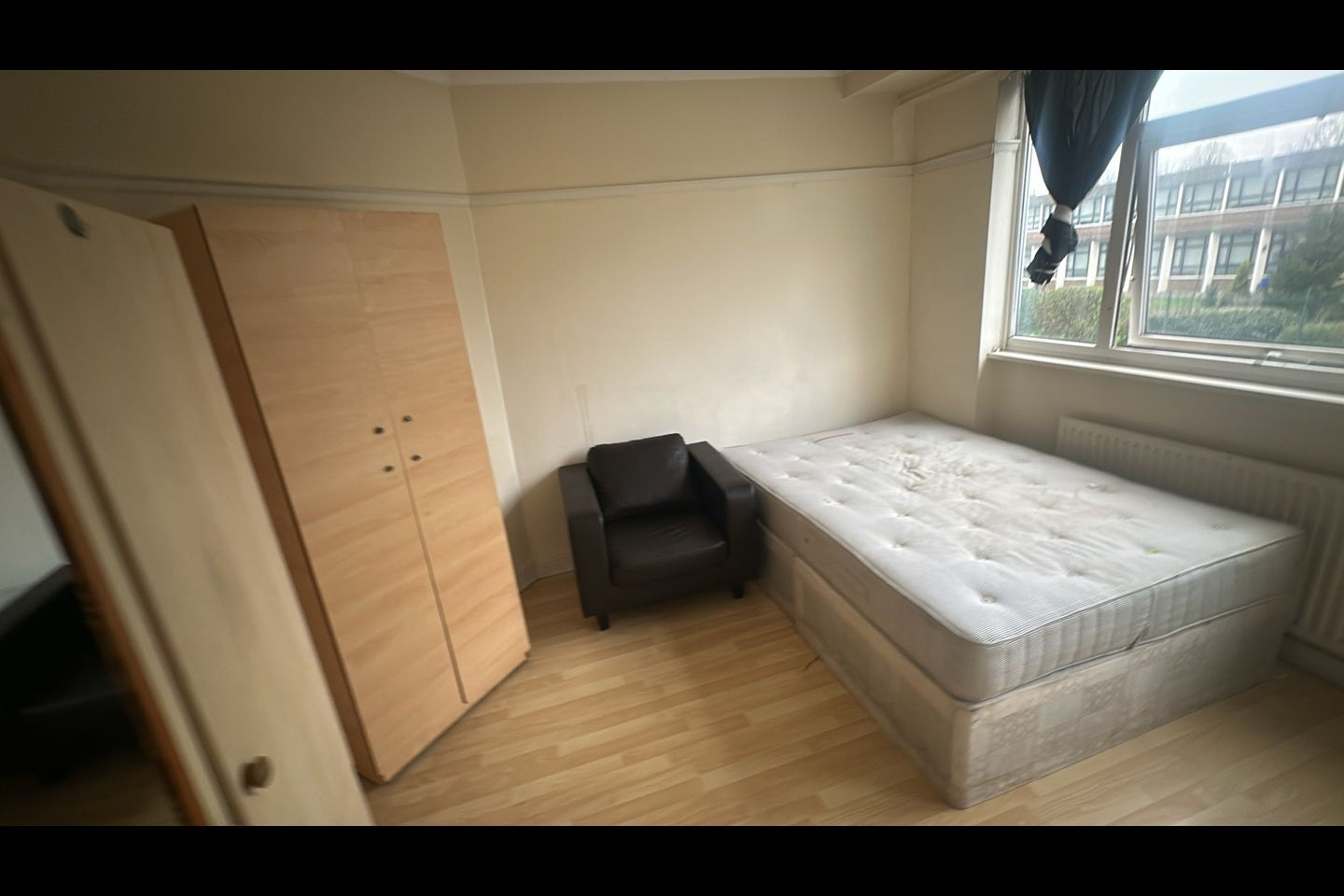 Room Huxley Drive in Greater London